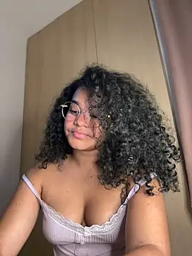 Lucy wilson5 online show from February 5, 6:46 am