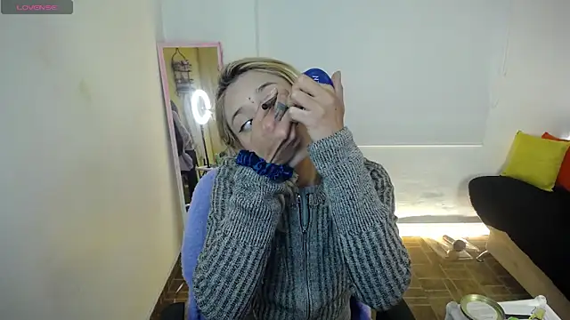 911Calling online show from December 19, 8:23 pm