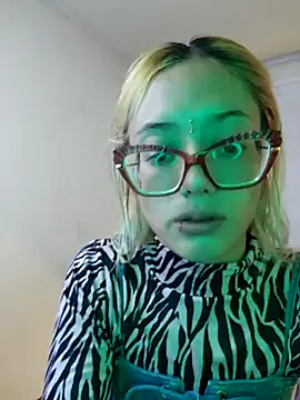 911Calling online show from December 21, 12:20 am