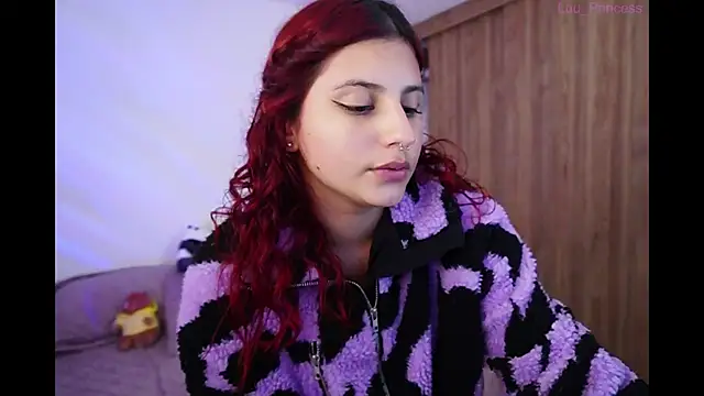 Snapshot of Luu_Princess chatting on December 22, 2:06 am Luu Princess online show from December 22, 2:06 am