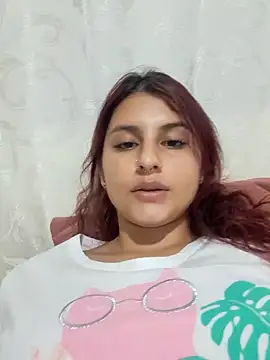 Snapshot of Luu_Princess chatting on December 31, 3:23 am Luu Princess online show from December 31, 3:23 am