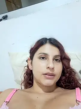 Snapshot of Luu_Princess chatting on January 31, 1:11 am Luu Princess online show from January 31, 1:11 am