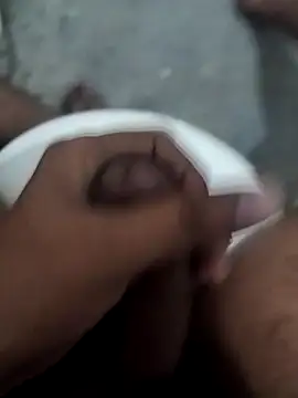 Snapshot of tamil_horny09 chatting on November 27, 7:10 am tamil horny09 online show from November 27, 7:10 am