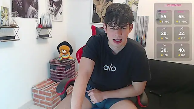 Angelo-cianuro- online show from June 3, 12:13 am