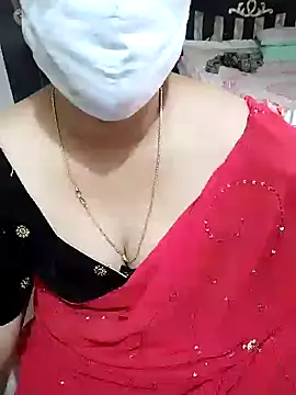 Snapshot of aliseanu chatting on January 12, 6:17 am aliseanu online show from January 12, 6:17 am