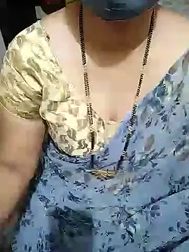 Snapshot of aliseanu chatting on February 8, 2:04 am aliseanu online show from February 8, 2:04 am