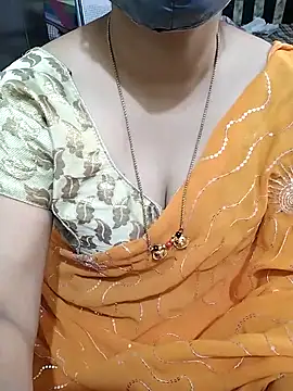 Snapshot of aliseanu chatting on February 15, 10:11 am aliseanu online show from February 15, 10:11 am