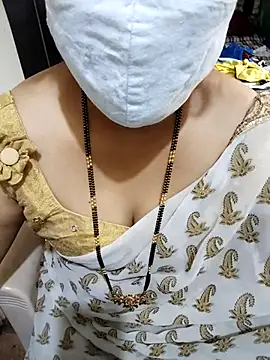 Snapshot of aliseanu chatting on March 3, 10:28 am aliseanu online show from March 3, 10:28 am