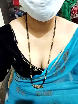 Snapshot of aliseanu chatting on March 8, 9:06 am aliseanu online show from March 8, 9:06 am