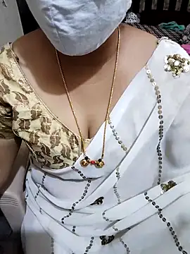 Snapshot of aliseanu chatting on March 11, 9:13 am aliseanu online show from March 11, 9:13 am