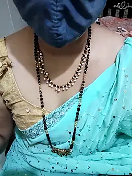 Snapshot of aliseanu chatting on September 27, 6:40 am aliseanu online show from September 27, 6:40 am