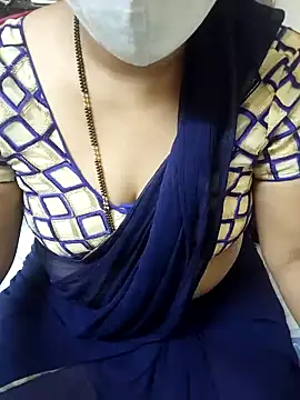 Snapshot of aliseanu chatting on October 9, 6:17 pm aliseanu online show from October 9, 6:17 pm