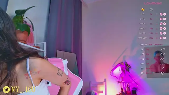 MyLou  online show from November 14, 3:11 pm