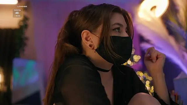 Snapshot of aarimass chatting on February 8, 3:59 pm aarimass online show from February 8, 3:59 pm