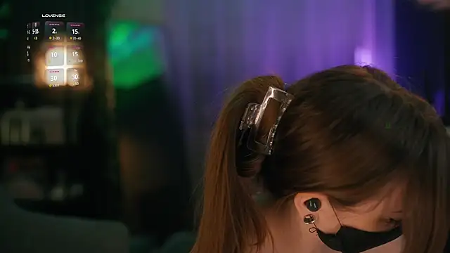 Snapshot of aarimass chatting on February 22, 3:54 pm aarimass online show from February 22, 3:54 pm