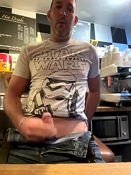 shyfucker23 online show from September 18, 5:20 am