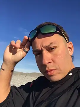 Snapshot of Lovely_milk chatting on January 22, 11:01 am Lovely milk online show from January 22, 11:01 am