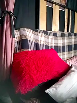 Snapshot of Lovely_milk chatting on November 13, 9:19 am Lovely milk online show from November 13, 9:19 am