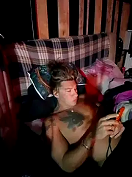 Snapshot of Lovely_milk chatting on November 18, 8:24 pm Lovely milk online show from November 18, 8:24 pm