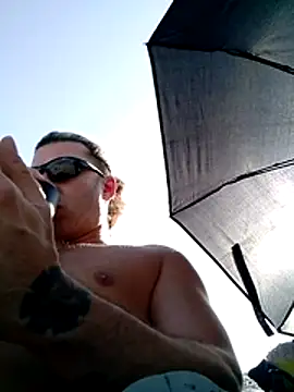 Snapshot of Lovely_milk chatting on November 27, 8:49 am Lovely milk online show from November 27, 8:49 am