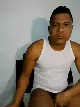 latinblack01 online show from December 4, 6:39 pm