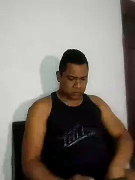 latinblack01 online show from December 9, 7:39 pm