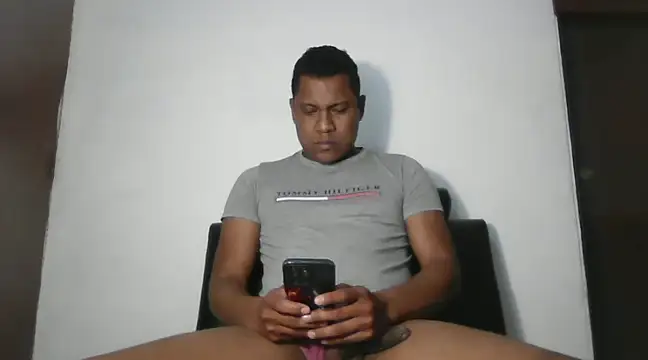 latinblack01 online show from February 11, 5:05 am