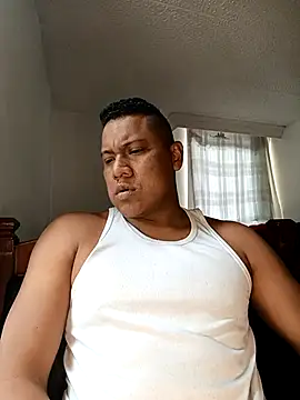 latinblack01 online show from October 1, 3:07 pm