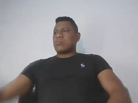 latinblack01 online show from October 6, 2:03 pm