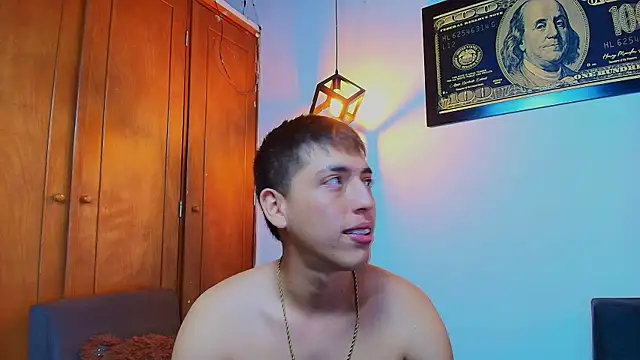 aaron antonella mds online show from April 4, 8:39 pm