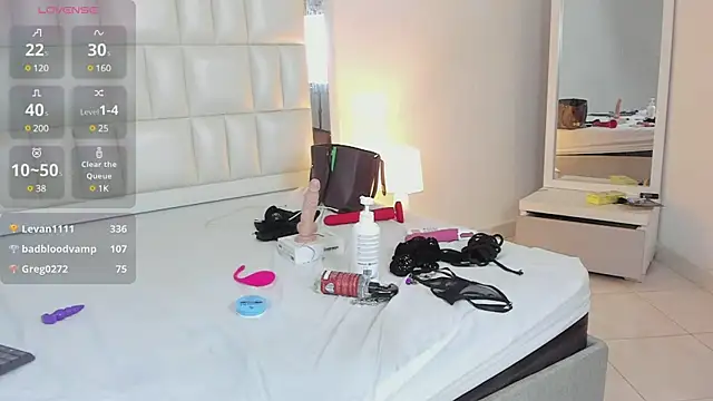 Snapshot of Alhana_pulido chatting on December 24, 3:27 am Alhana pulido online show from December 24, 3:27 am