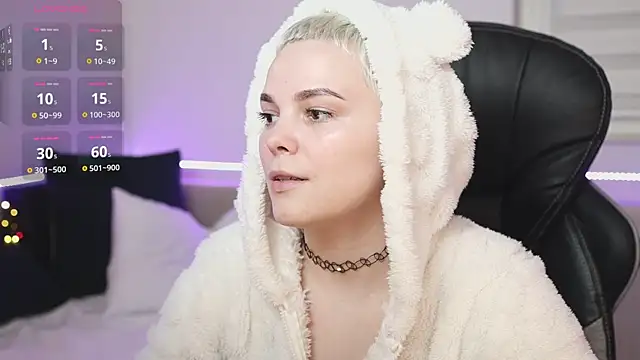 LikaBerry1 online show from February 3, 7:10 pm