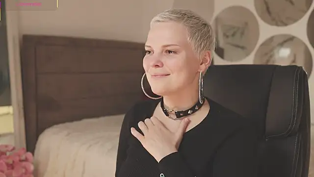 LikaBerry1 online show from September 14, 4:39 pm