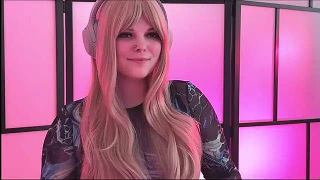 LikaBerry1 online show from June 9, 11:33 am
