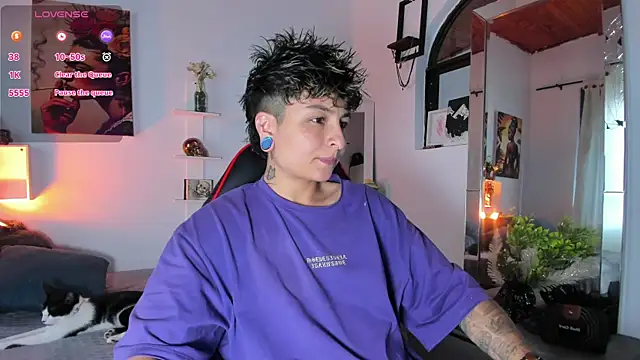 ZuryRamirez  online show from December 1, 8:14 pm