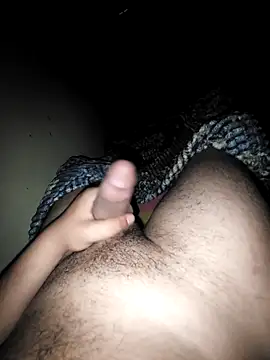 Snapshot of ch___ro69 chatting on August 2, 4:44 am ch ro69 online show from August 2, 4:44 am