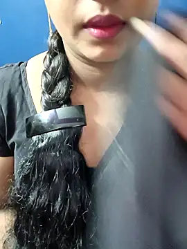 Snapshot of Vaishali90 chatting on December 6, 6:28 pm Vaishali90 online show from December 6, 6:28 pm