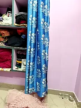 Snapshot of Vaishali90 chatting on December 13, 10:23 pm Vaishali90 online show from December 13, 10:23 pm