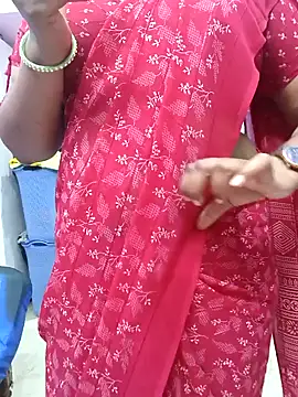 Snapshot of Vaishali90 chatting on January 27, 8:40 am Vaishali90 online show from January 27, 8:40 am