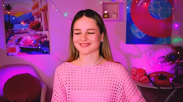 Snapshot of DeboraLarson chatting on January 5, 10:10 am DeboraLarson online show from January 5, 10:10 am