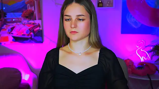 Snapshot of DeboraLarson chatting on January 22, 5:26 am DeboraLarson online show from January 22, 5:26 am