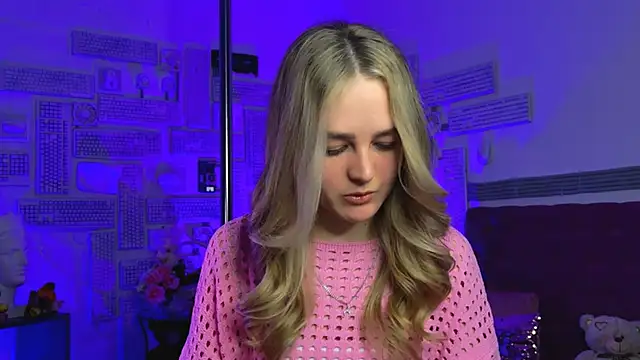 Snapshot of DeboraLarson chatting on March 13, 4:12 pm DeboraLarson online show from March 13, 4:12 pm