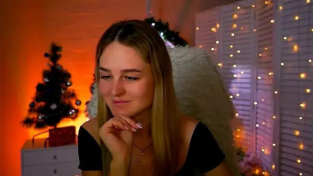 DeboraLarson online show from January 12, 3:45 am