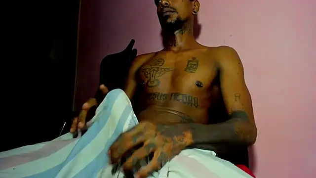 bigblackhotx1 online show from March 28, 10:26 am