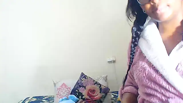 Snapshot of veronica1xxx chatting on July 10, 12:26 am veronica1xxx online show from July 10, 12:26 am