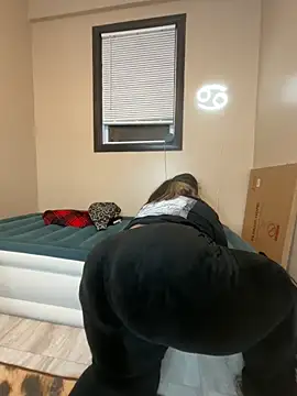 tillymarie34 online show from April 6, 3:48 am