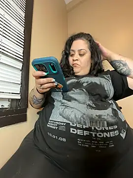 Snapshot of tillymarie34 chatting on April 29, 2:59 am tillymarie34 online show from April 29, 2:59 am