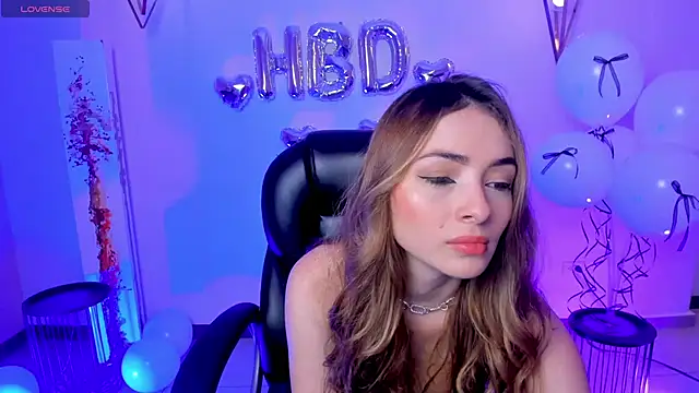 StacyWoods online show from March 1, 1:18 pm