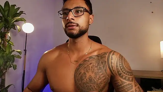 LiamGarcia1 online show from January 15, 3:05 pm