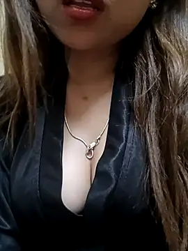 Snapshot of Sajel_000 chatting on March 3, 9:37 pm Sajel 000 online show from March 3, 9:37 pm